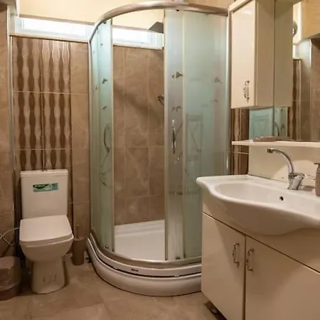 Cozy & Peaceful 2br Apt. W/ Balcony Near Taksim Apartmán Istanbulská provincie
