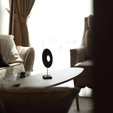 Apartamento Cozy & Peaceful 2br Apt. W/ Balcony Near Taksim *